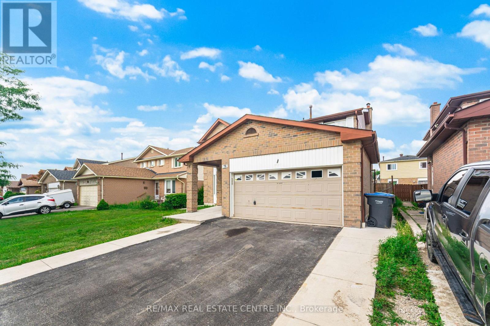 Property at 76 MOFFATT AVENUE image 3