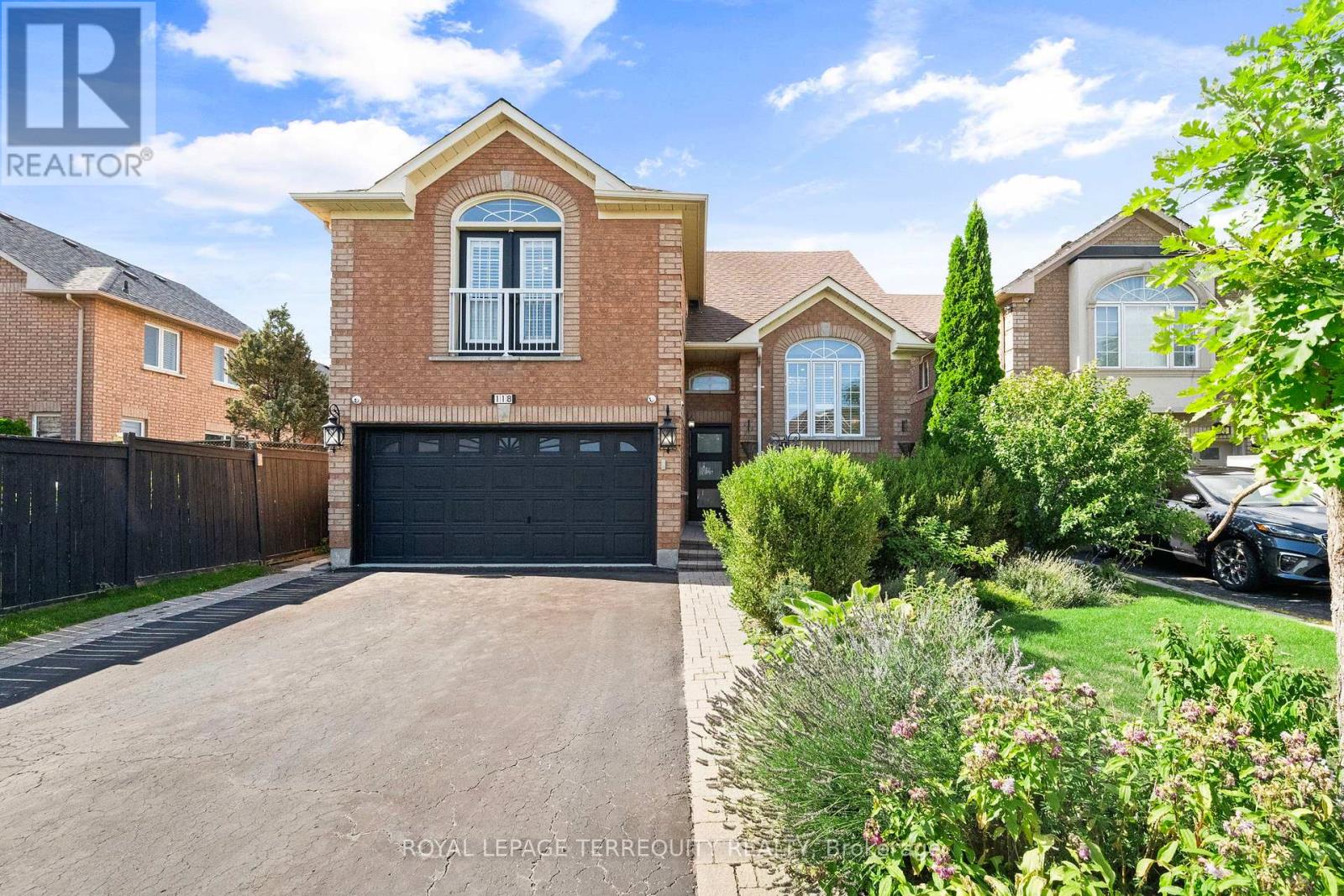 118 VAN SCOTT DRIVE, Brampton, Ontario