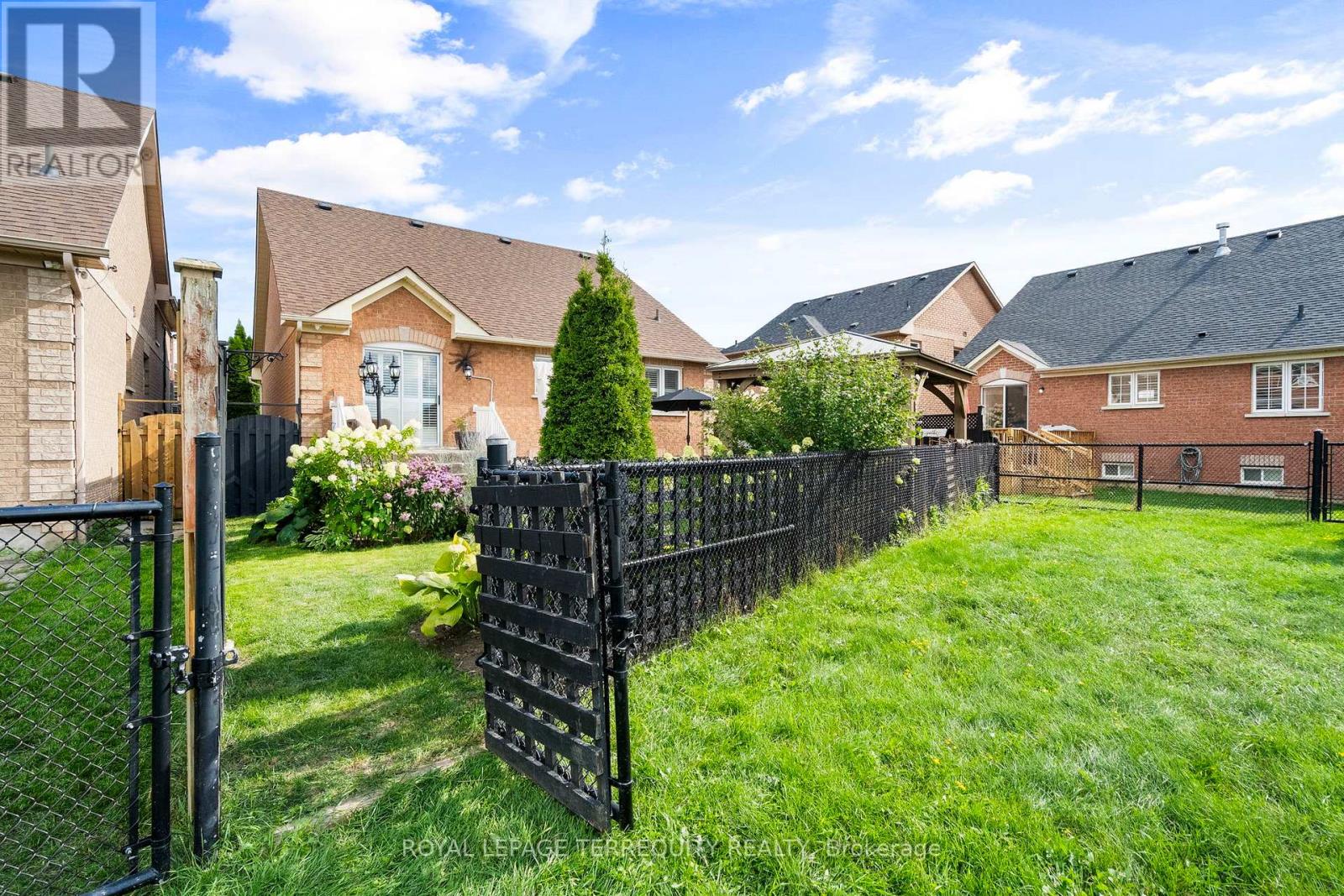 118 Van Scott Drive, Brampton, Ontario  L7A 1N4 - Photo 49 - W12378406