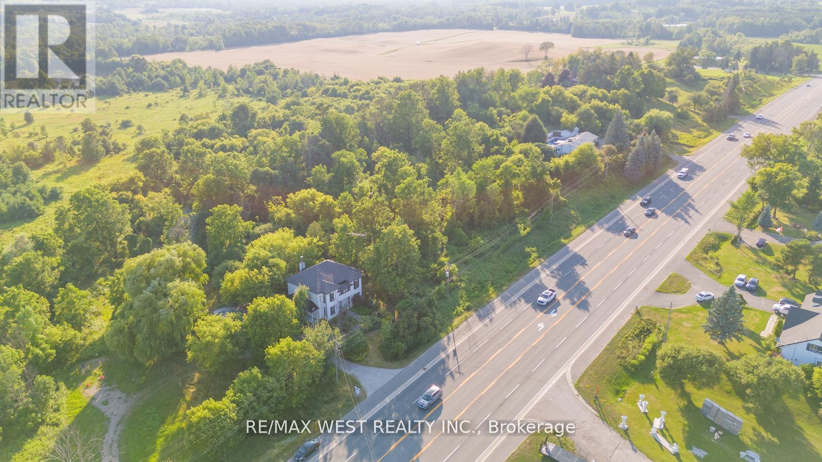 16086 Hurontario Street, Caledon, Ontario  L7C 2C5 - Photo 23 - W12378425