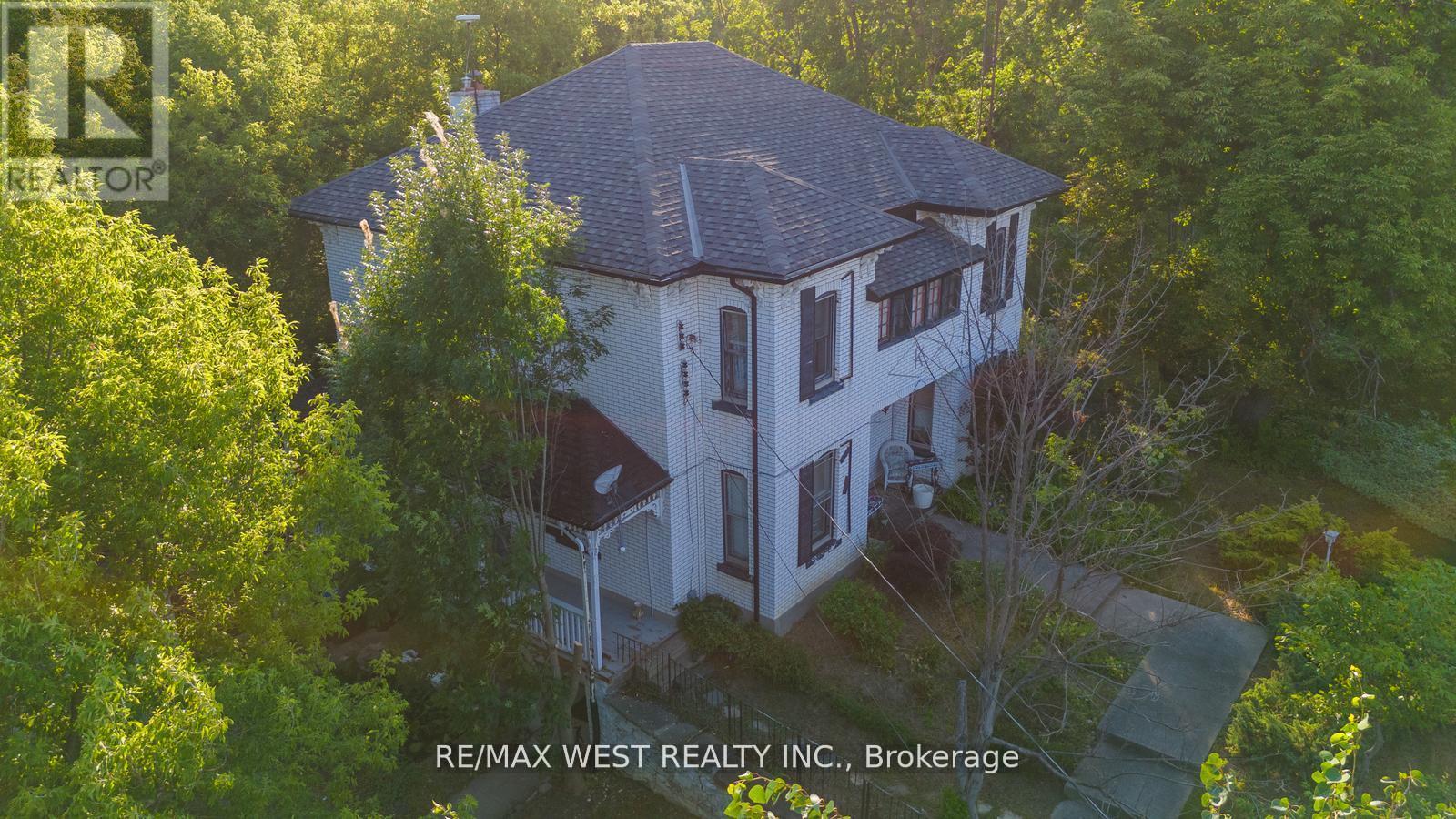 16086 Hurontario Street, Caledon, Ontario  L7C 2C5 - Photo 36 - W12378425