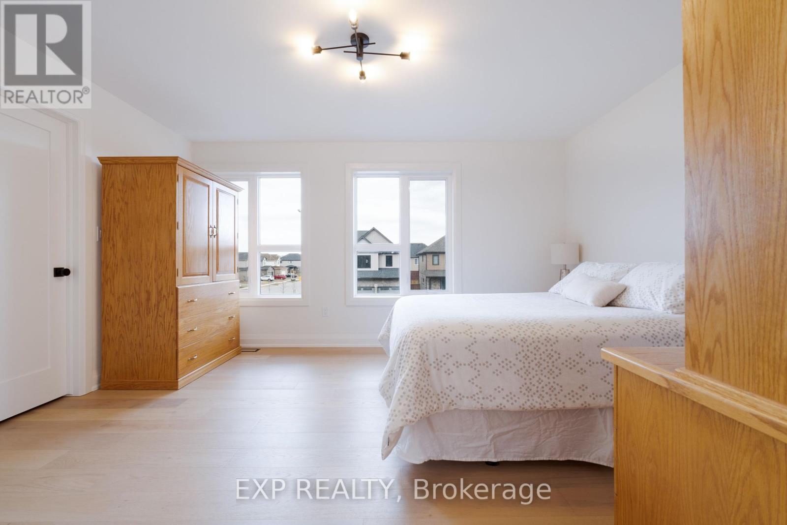 81 Homestead Way, Thorold, Ontario  L2V 0J8 - Photo 28 - X12378350
