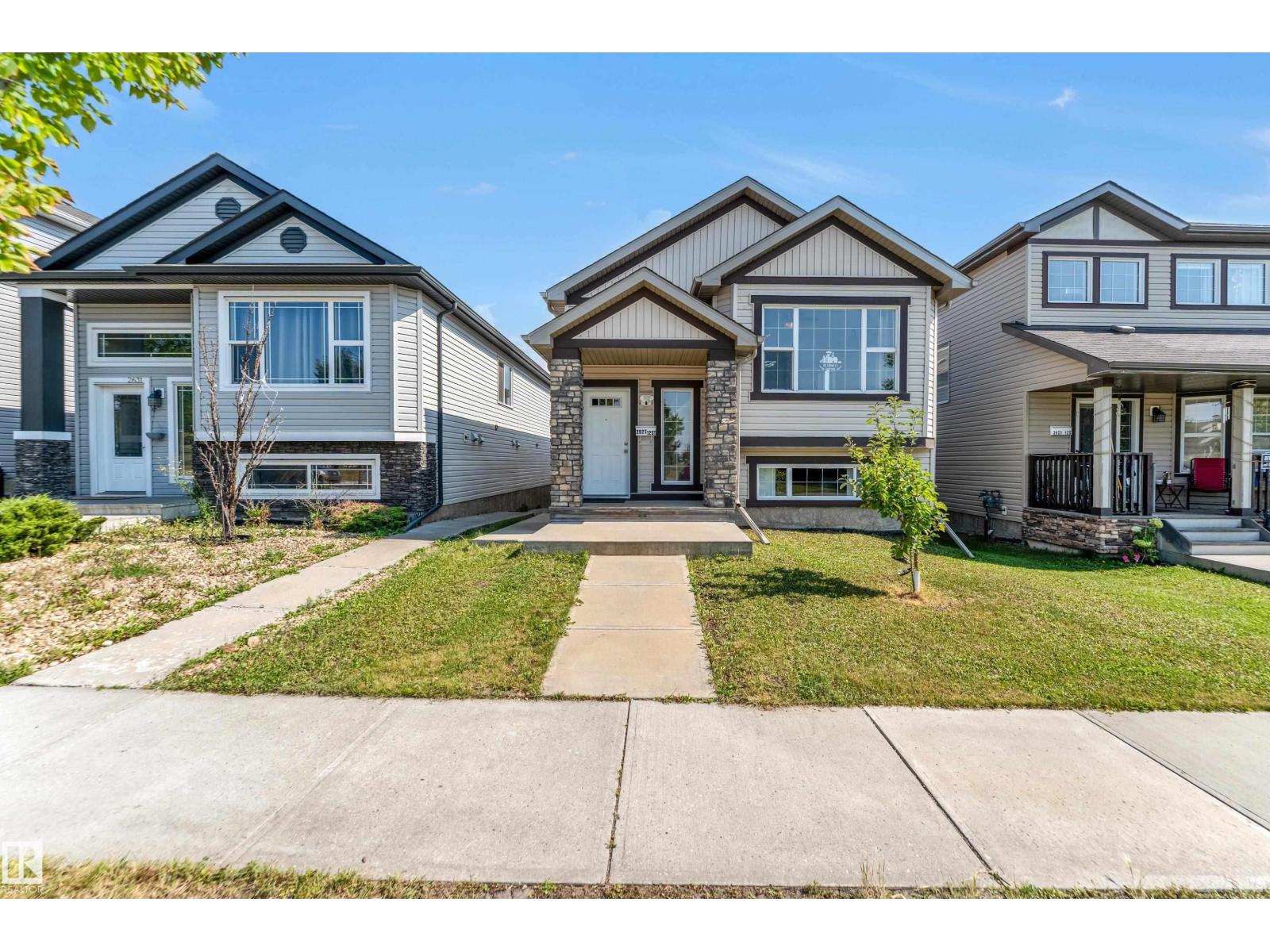 2627 12 ST NW, Edmonton, Alberta