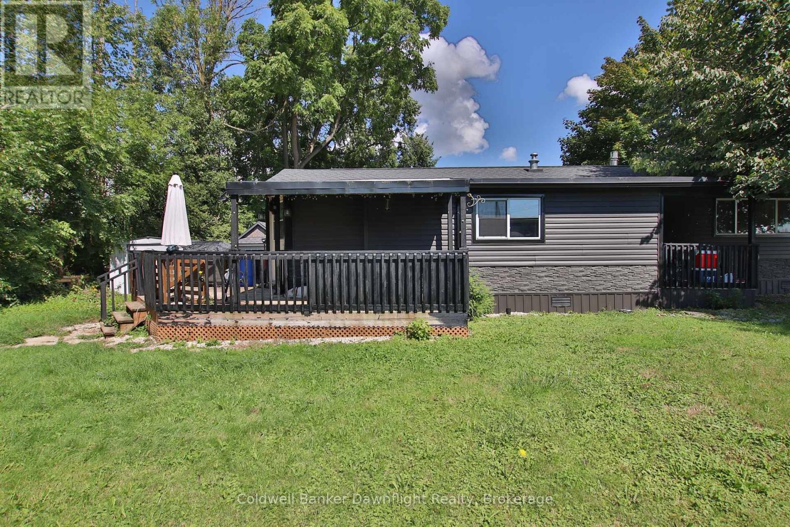 7 First Ave - 75049 Hensall Road, Huron East (Tuckersmith), Ontario  N0K 1W0 - Photo 14 - X12377874