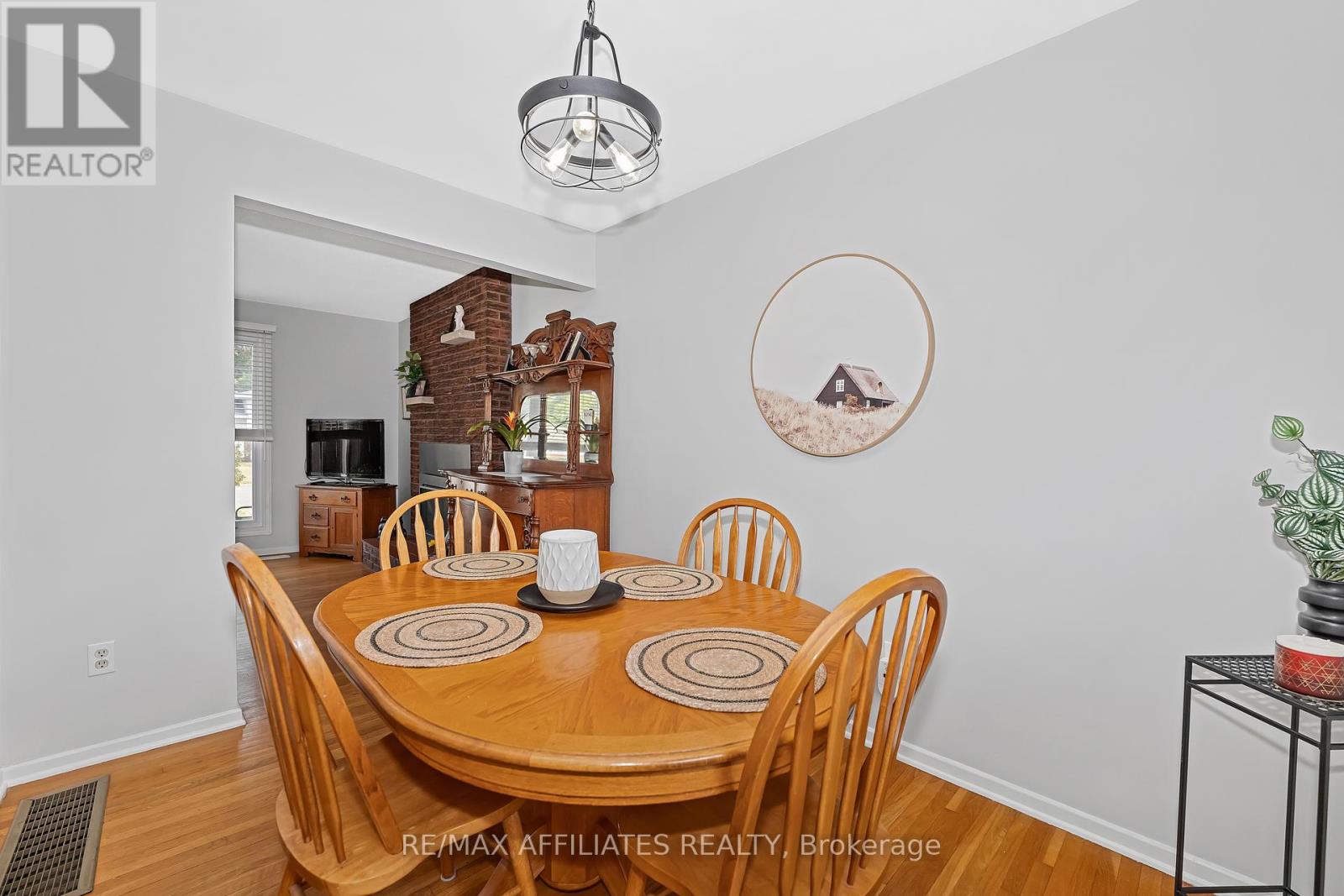 11 Tripp Crescent, Ottawa, Ontario  K2J 1C5 - Photo 7 - X12376618