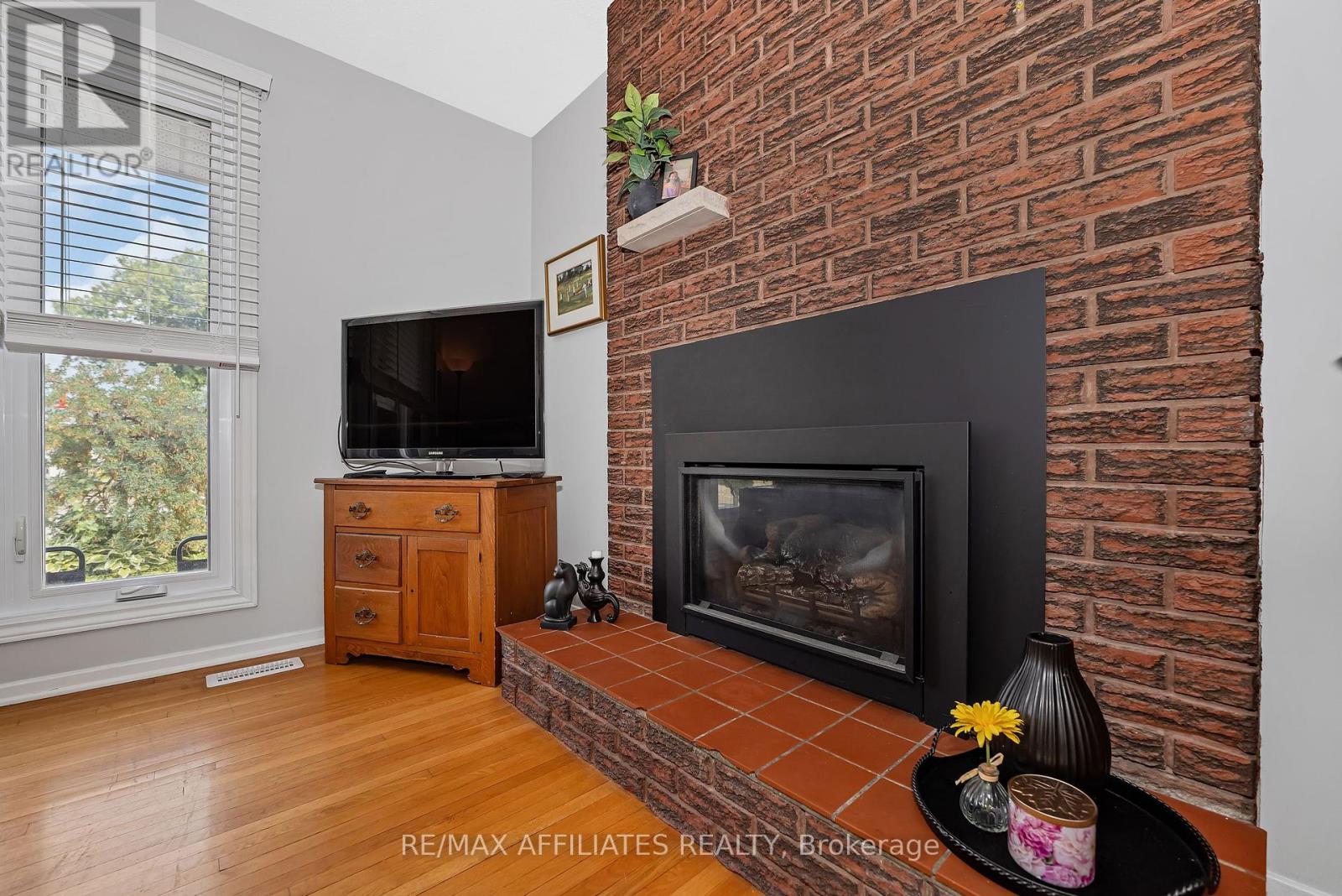 11 Tripp Crescent, Ottawa, Ontario  K2J 1C5 - Photo 5 - X12376618