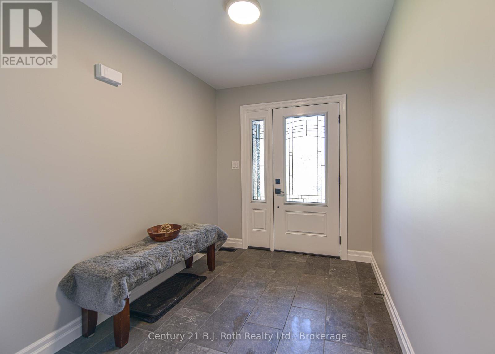 3324 Bramshott Avenue, Severn, Ontario  L3V 0V9 - Photo 13 - S12378554
