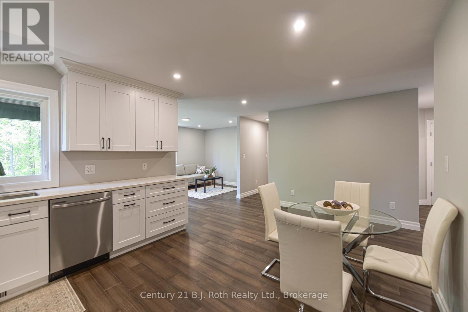 3324 Bramshott Avenue, Severn, Ontario  L3V 0V9 - Photo 20 - S12378554