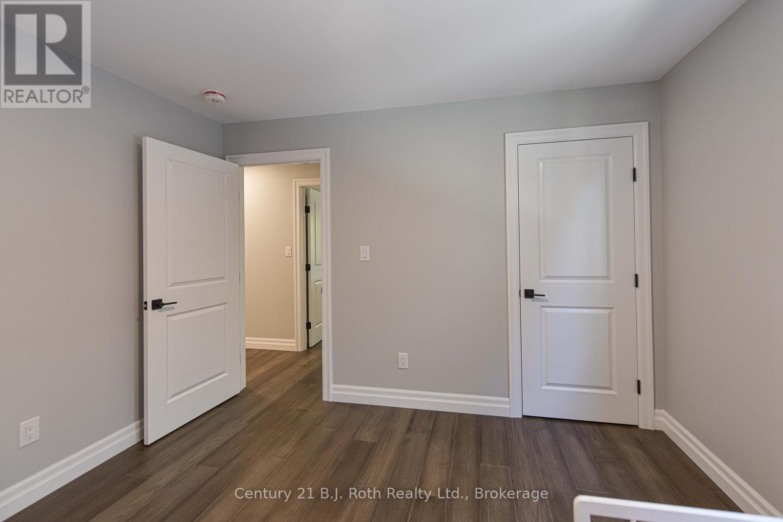 3324 Bramshott Avenue, Severn, Ontario  L3V 0V9 - Photo 36 - S12378554
