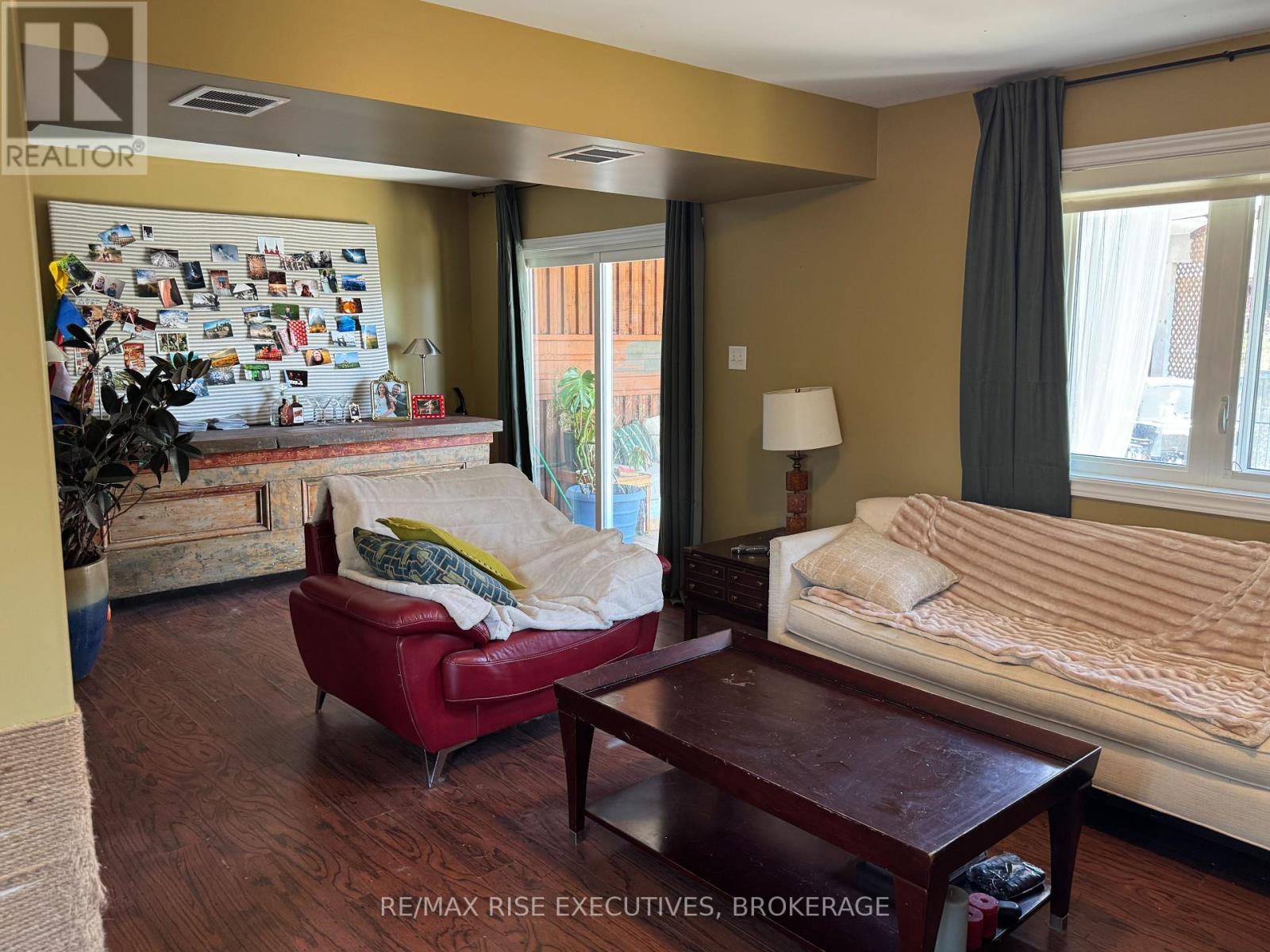 211 Oak Street, Gananoque, Ontario  K7G 2R5 - Photo 11 - X12378660