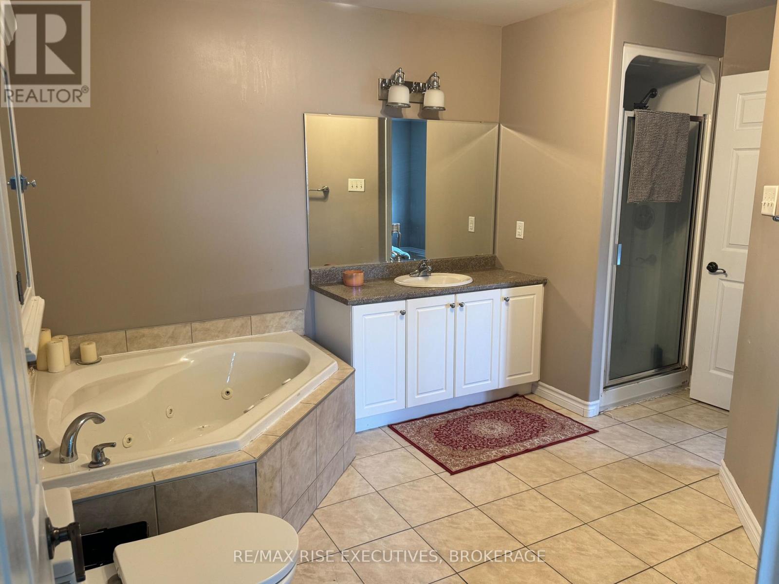 211 Oak Street, Gananoque, Ontario  K7G 2R5 - Photo 7 - X12378660