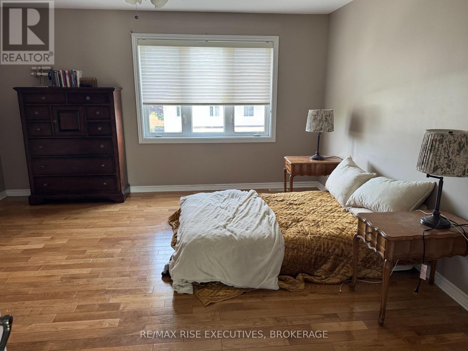 211 Oak Street, Gananoque, Ontario  K7G 2R5 - Photo 8 - X12378660
