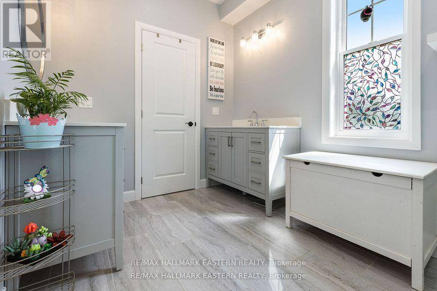 47 Vansickle Trail, Havelock-Belmont-Methuen, Ontario  K0L 1Z0 - Photo 33 - X12378584