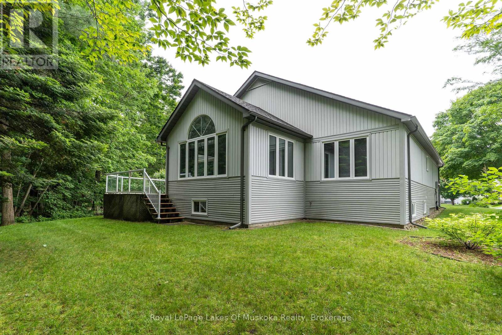 25 STONEHEDGE CLOSE, Gravenhurst, Ontario