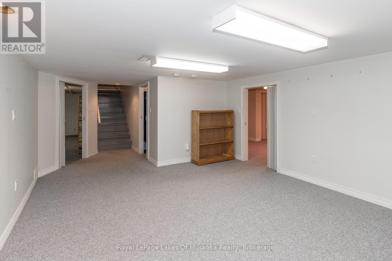 25 Stonehedge Close, Gravenhurst, Ontario  P1P 1Y7 - Photo 35 - X12378586