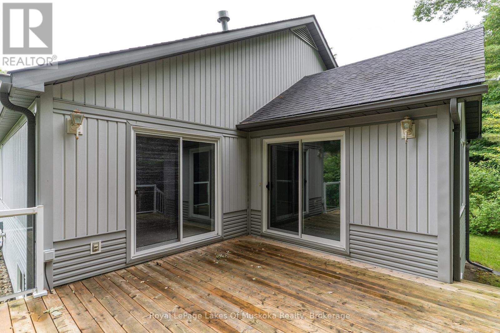 25 Stonehedge Close, Gravenhurst, Ontario  P1P 1Y7 - Photo 37 - X12378586