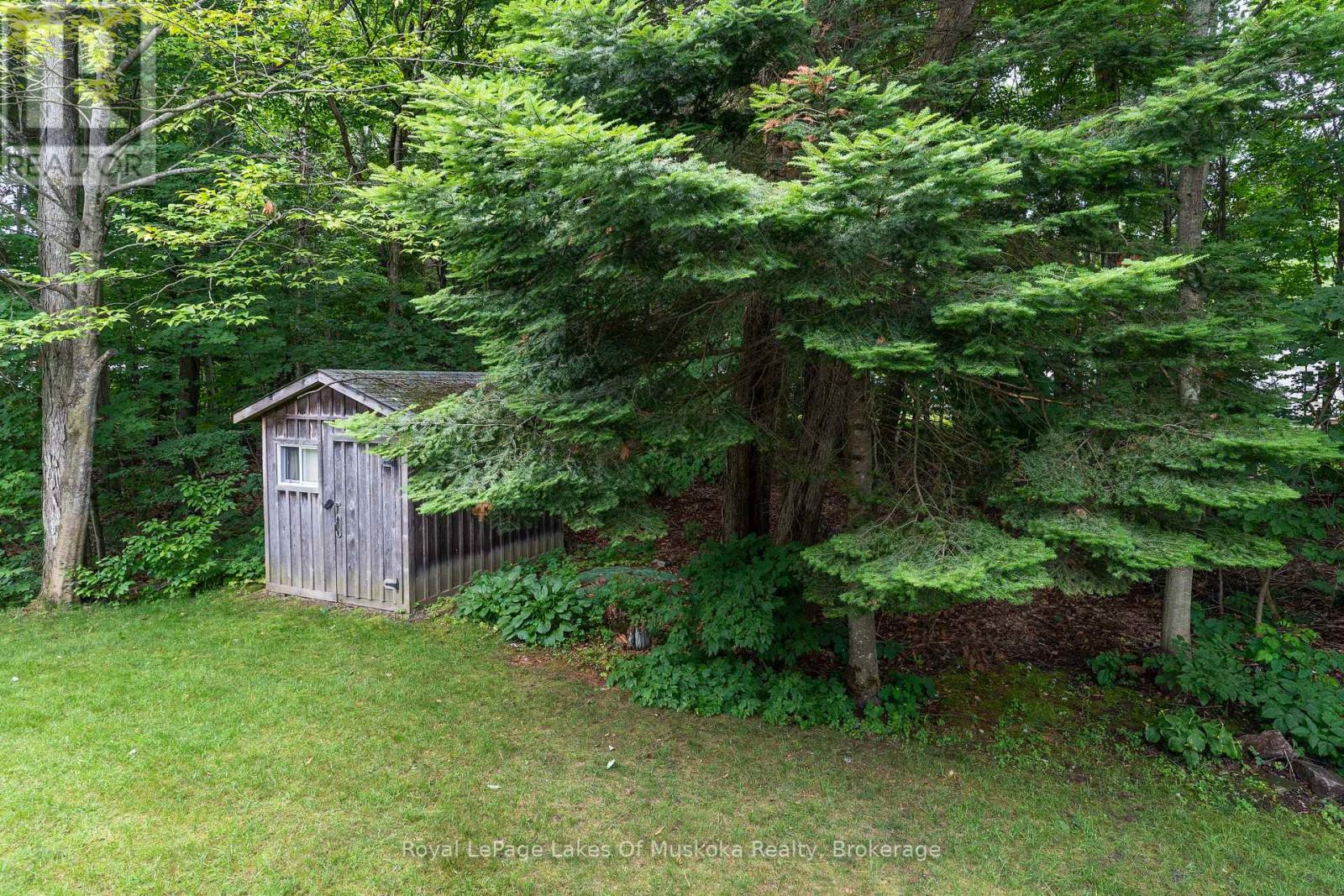 25 Stonehedge Close, Gravenhurst, Ontario  P1P 1Y7 - Photo 39 - X12378586
