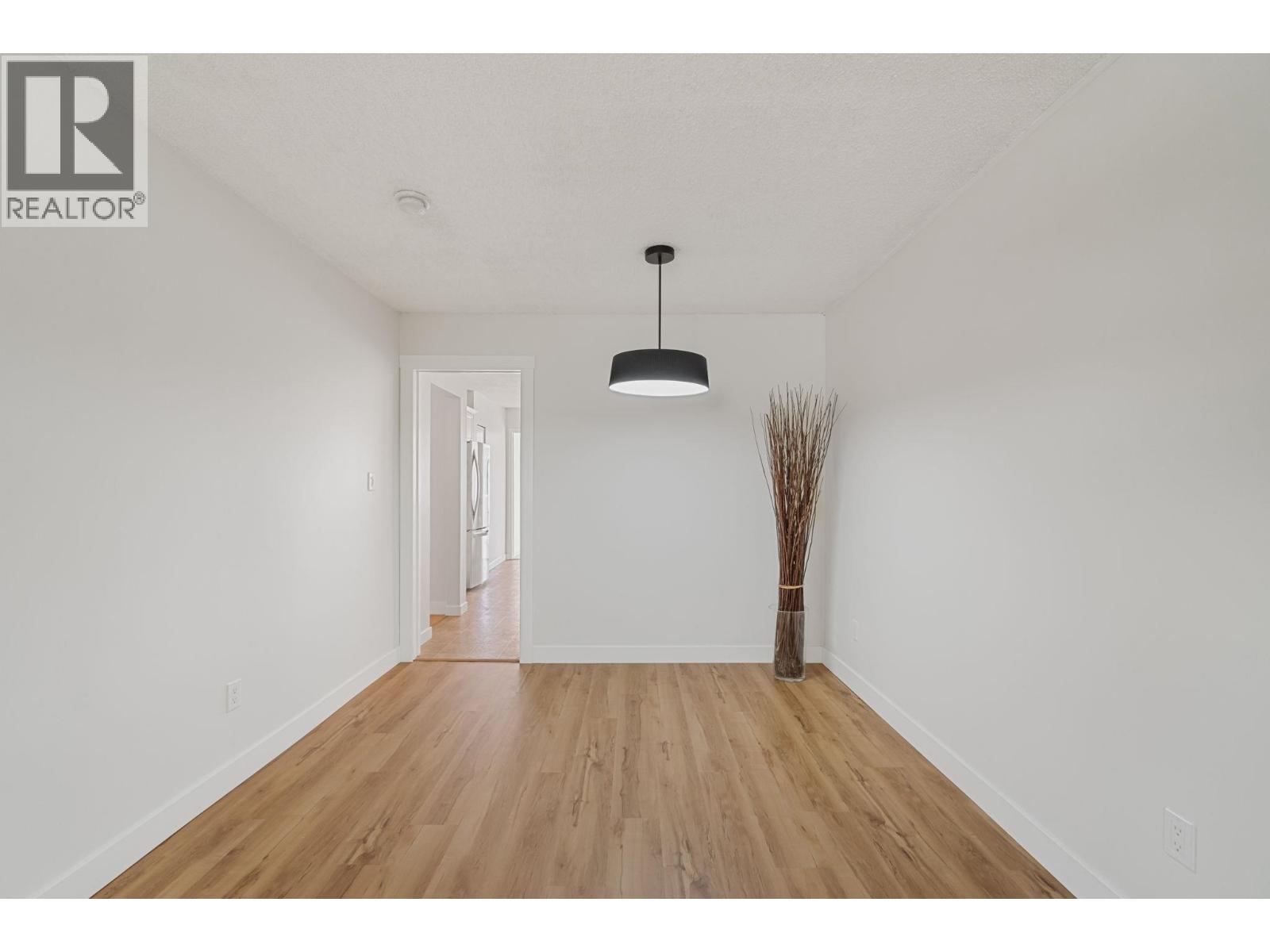 1431 Elinor Crescent, Port Coquitlam, British Columbia  V3C 2Y3 - Photo 4 - R3042142