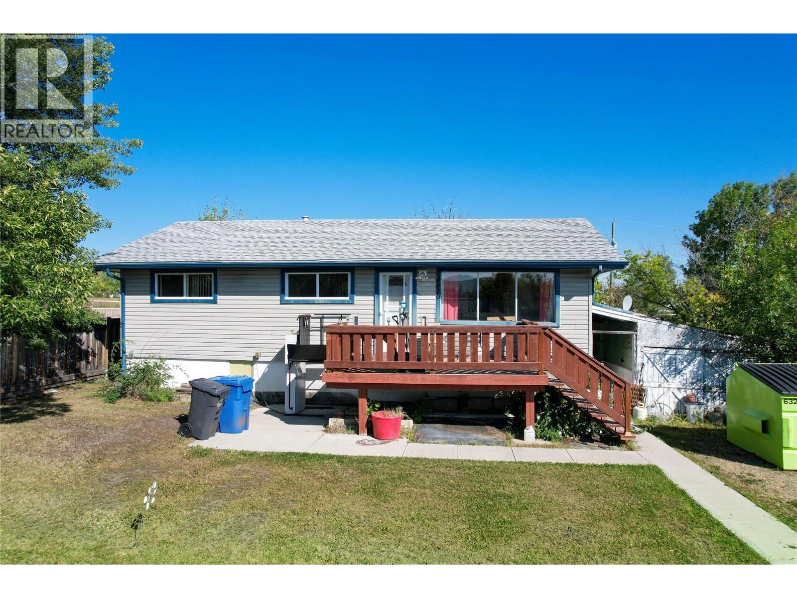 4810 48 Avenue, Pouce Coupe, British Columbia