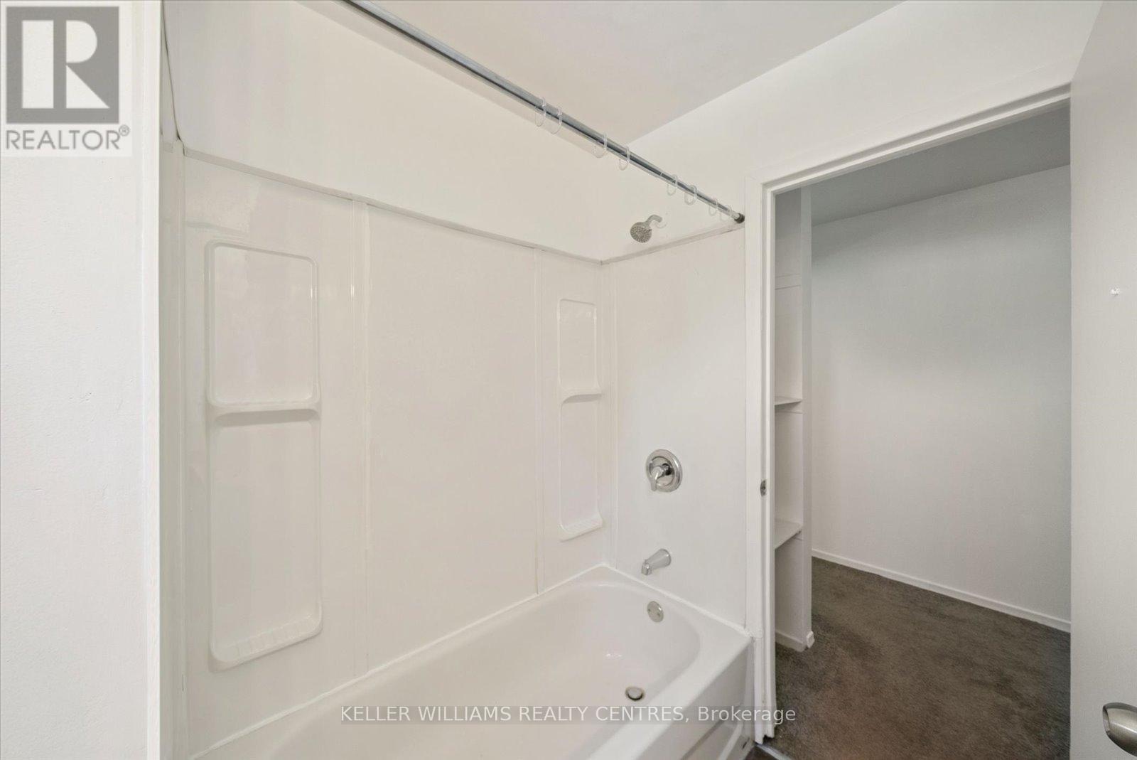 948 Lake Drive E, Georgina, Ontario  L0E 1L0 - Photo 17 - N12378455
