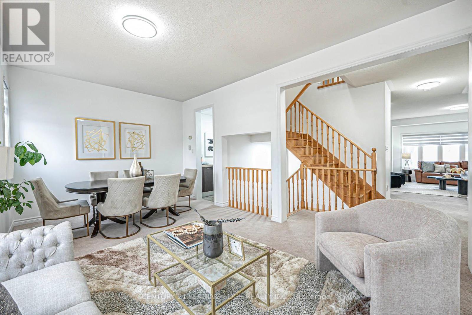 87 Ridge Gate Crescent, East Gwillimbury (Mt Albert), Ontario  L0G 1M0 - Photo 10 - N12378474