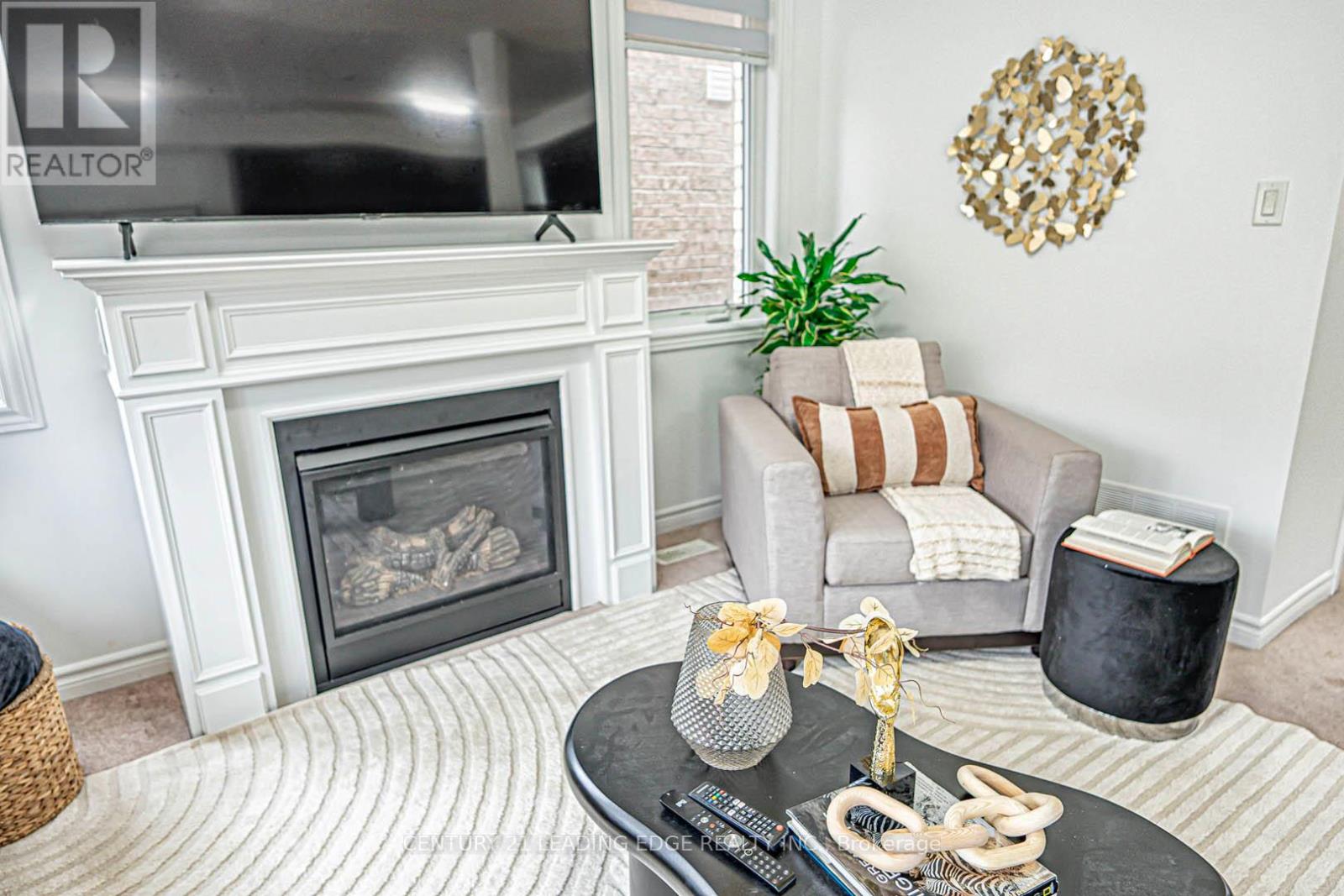 87 Ridge Gate Crescent, East Gwillimbury (Mt Albert), Ontario  L0G 1M0 - Photo 13 - N12378474