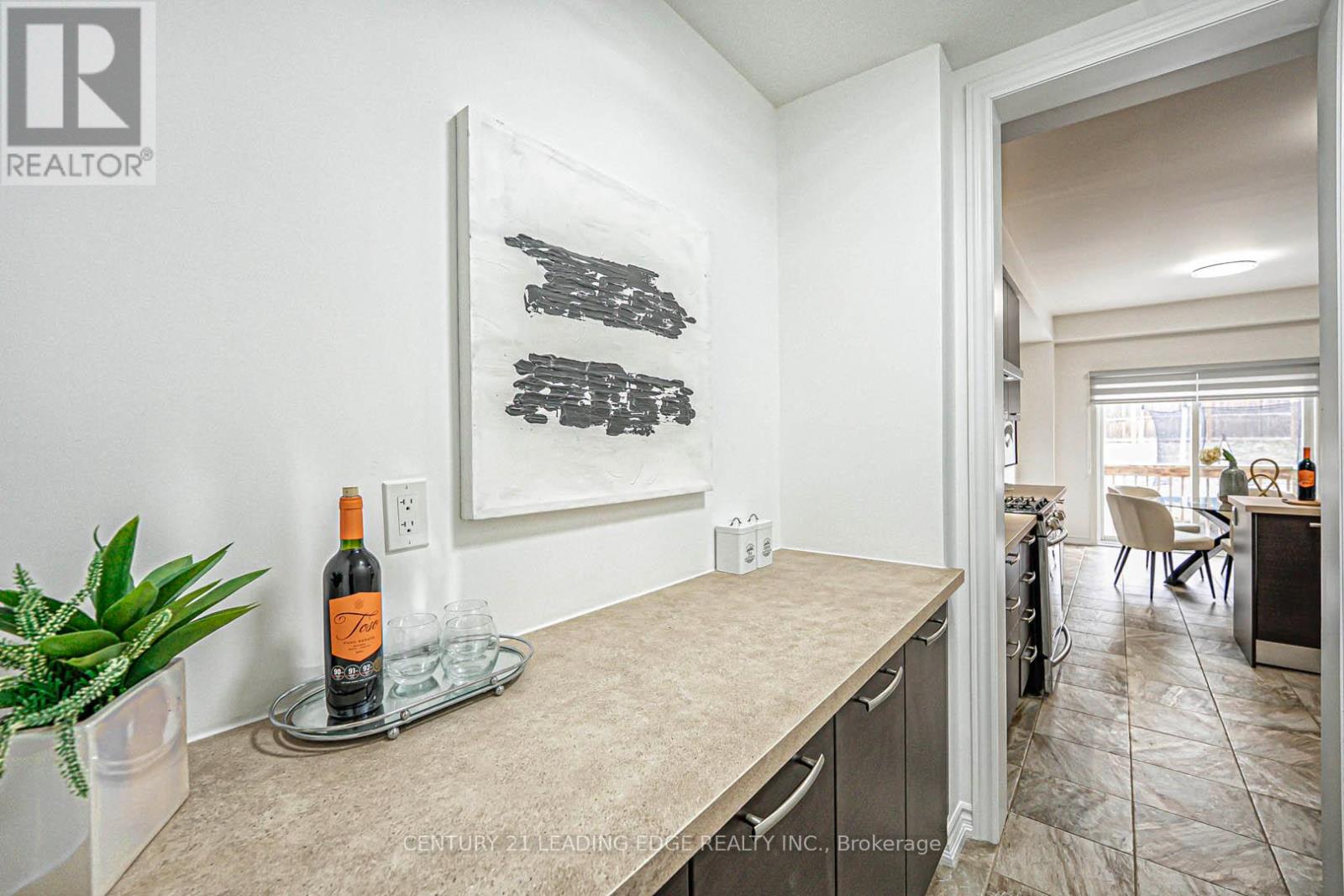 87 Ridge Gate Crescent, East Gwillimbury (Mt Albert), Ontario  L0G 1M0 - Photo 21 - N12378474