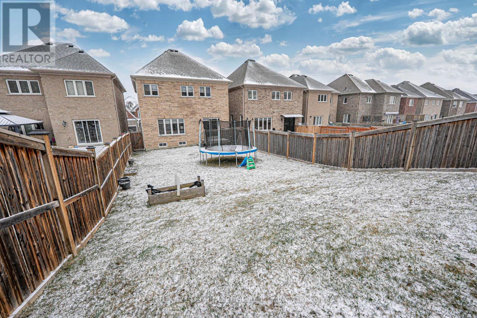 87 Ridge Gate Crescent, East Gwillimbury (Mt Albert), Ontario  L0G 1M0 - Photo 38 - N12378474