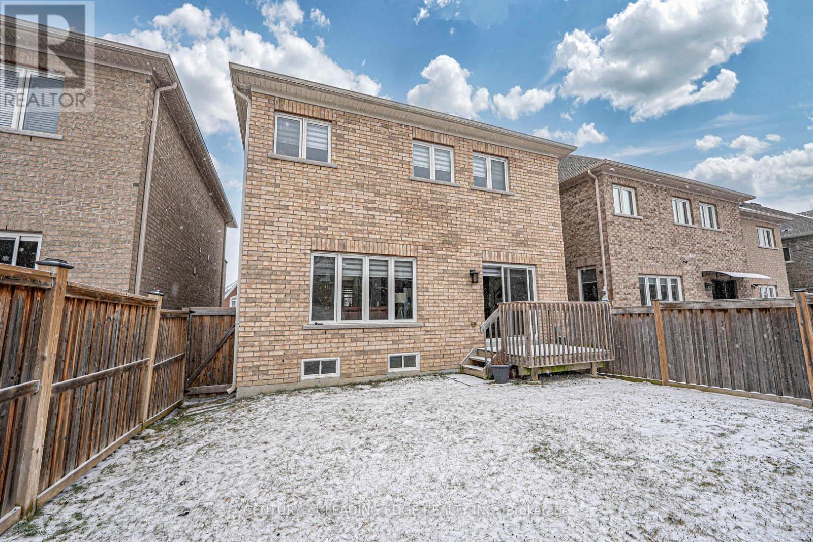 87 Ridge Gate Crescent, East Gwillimbury (Mt Albert), Ontario  L0G 1M0 - Photo 39 - N12378474
