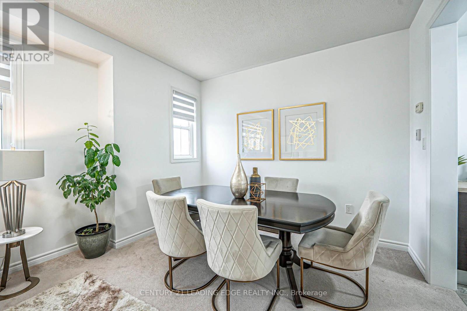 87 Ridge Gate Crescent, East Gwillimbury (Mt Albert), Ontario  L0G 1M0 - Photo 9 - N12378474