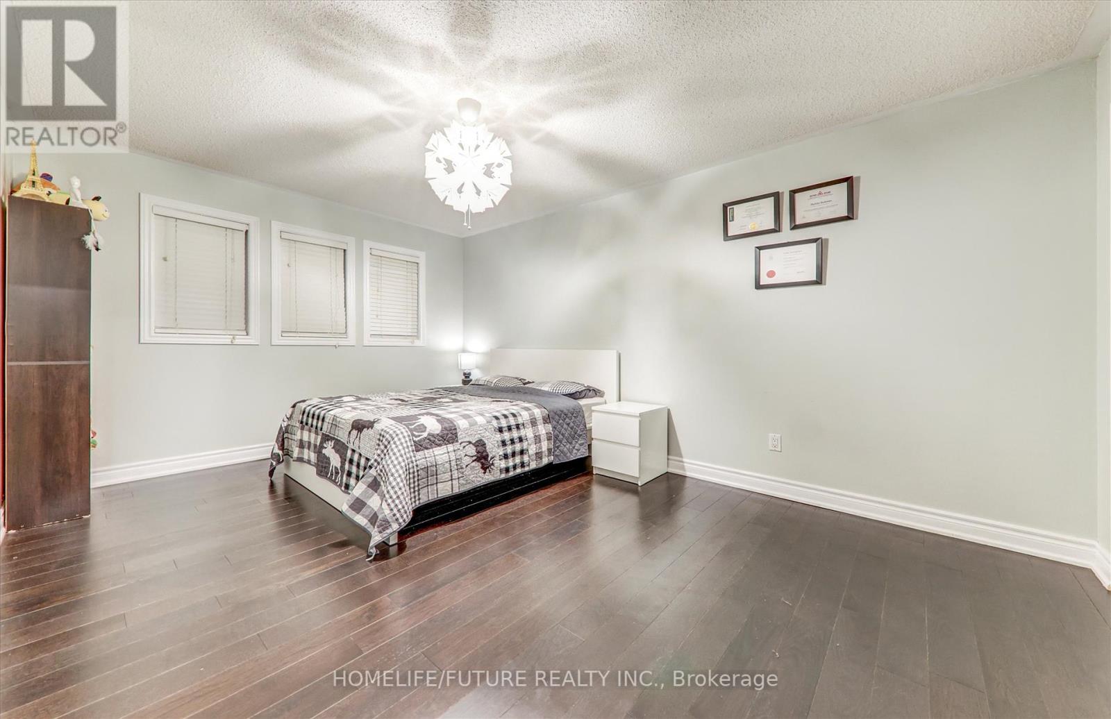 109 Laurelhurst Crescent, Vaughan (Vellore Village), Ontario  L4H 2N1 - Photo 25 - N12378520