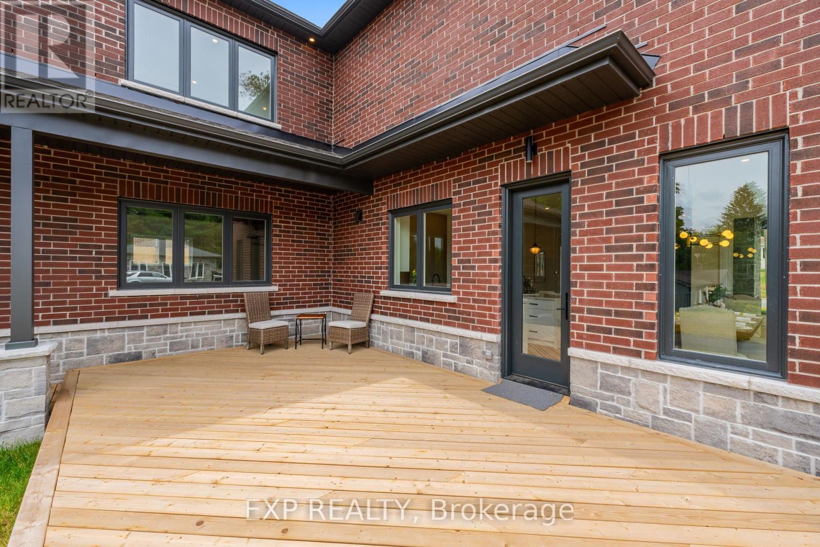 271 Main Street N, Uxbridge, Ontario  L9P 1R9 - Photo 43 - N12378535