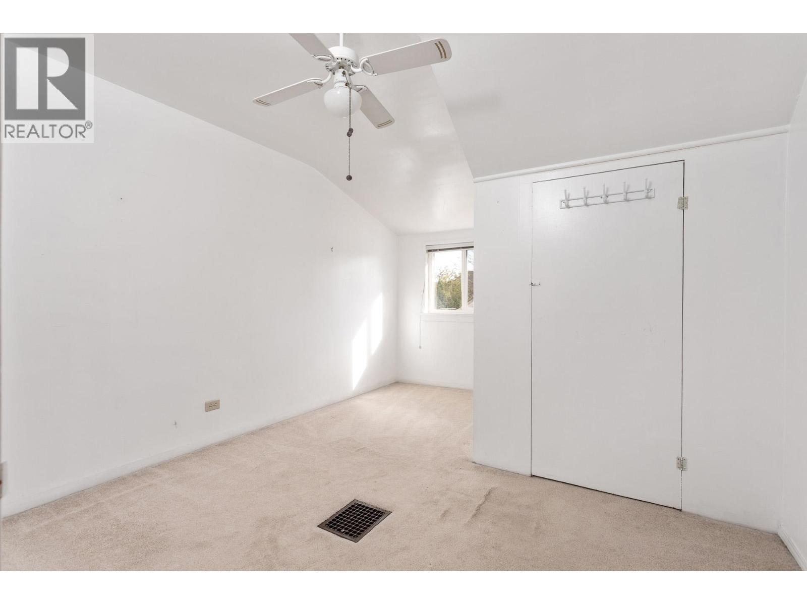 2206 Musqueamview Street, Vancouver, British Columbia  V6K 4G9 - Photo 30 - R3042634