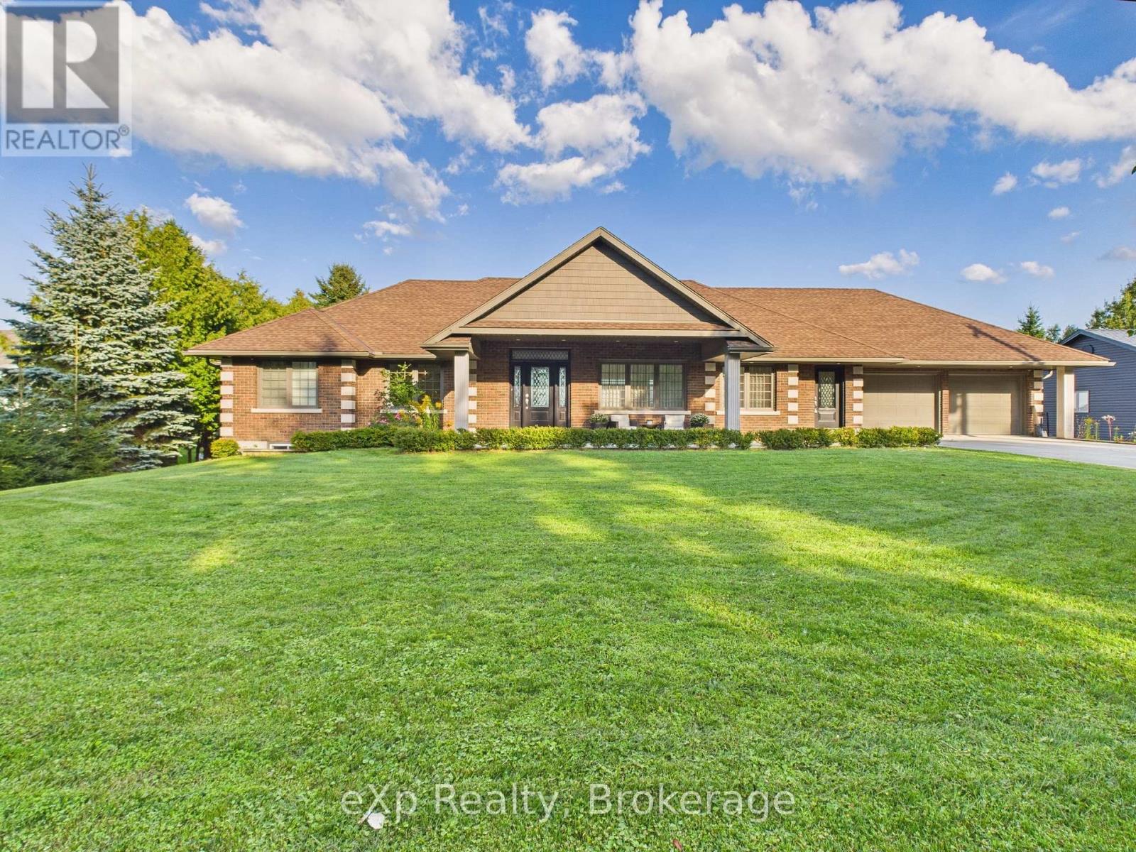 197 Balmy Beach Road, Georgian Bluffs, Ontario  N4K 5N4 - Photo 1 - X12378633