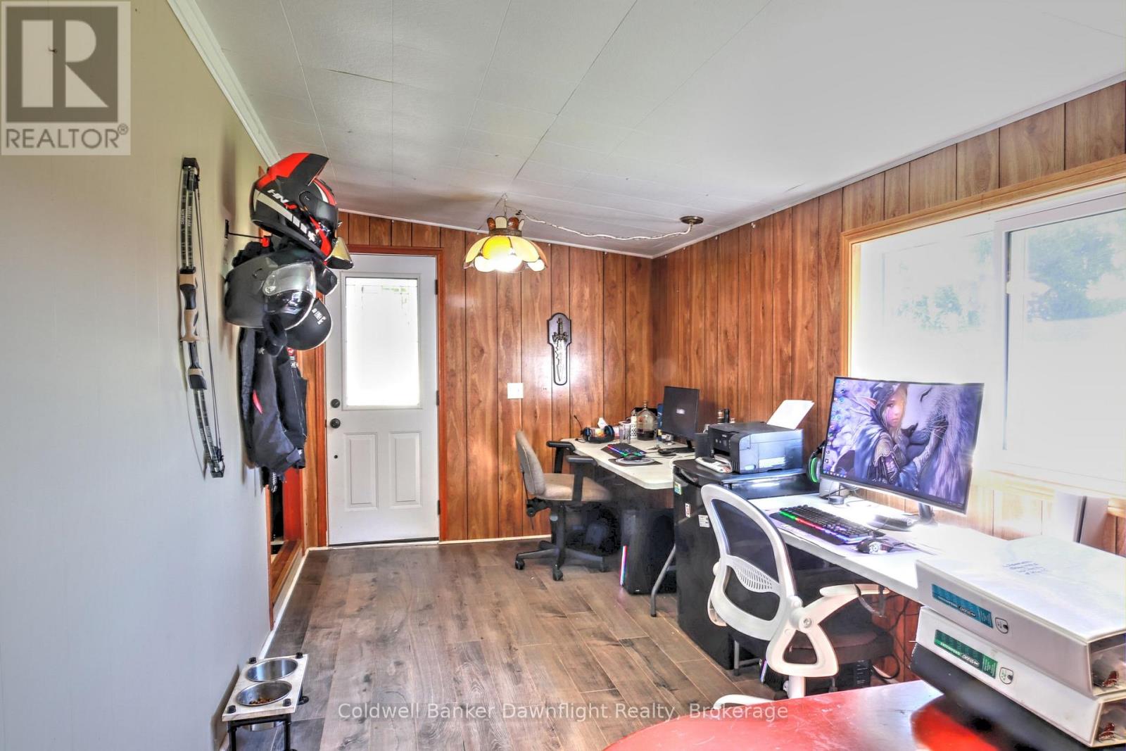 7 First Ave - 75049 Hensall Road, Huron East (Tuckersmith), Ontario  N0K 1W0 - Photo 13 - X12377874
