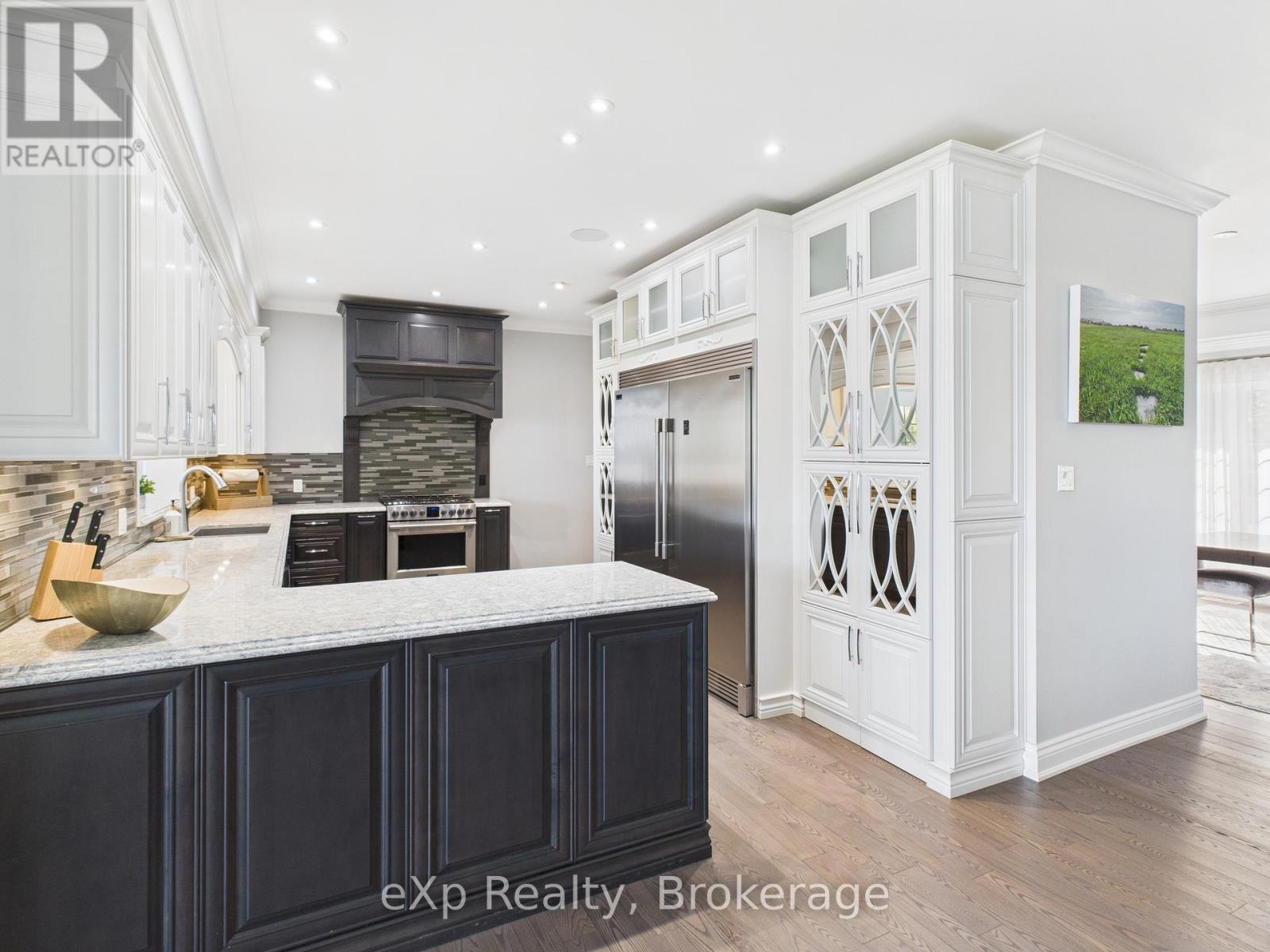 197 Balmy Beach Road, Georgian Bluffs, Ontario  N4K 5N4 - Photo 16 - X12378633