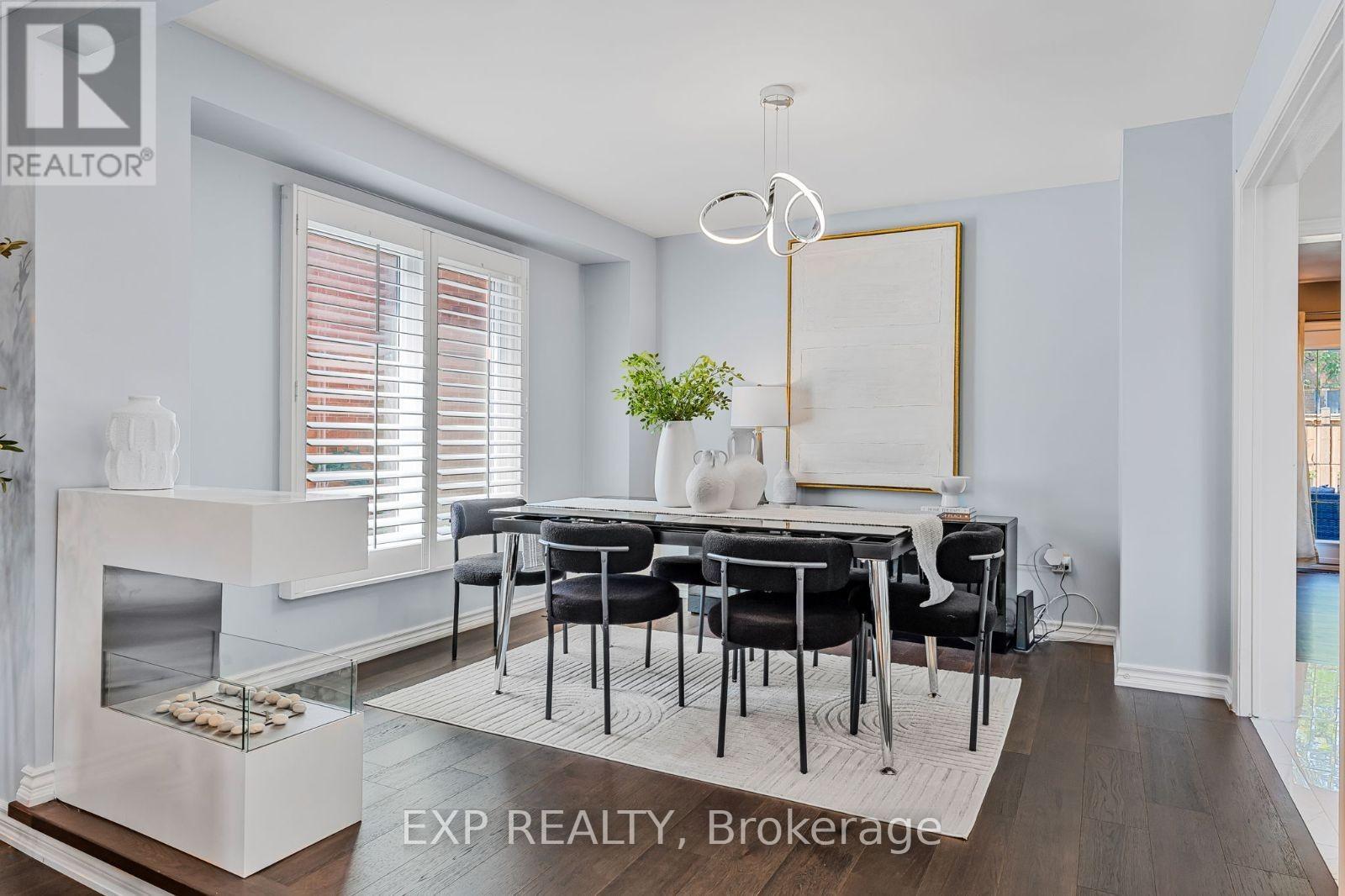 Property at 2816 ROSEWOOD LANE image 5