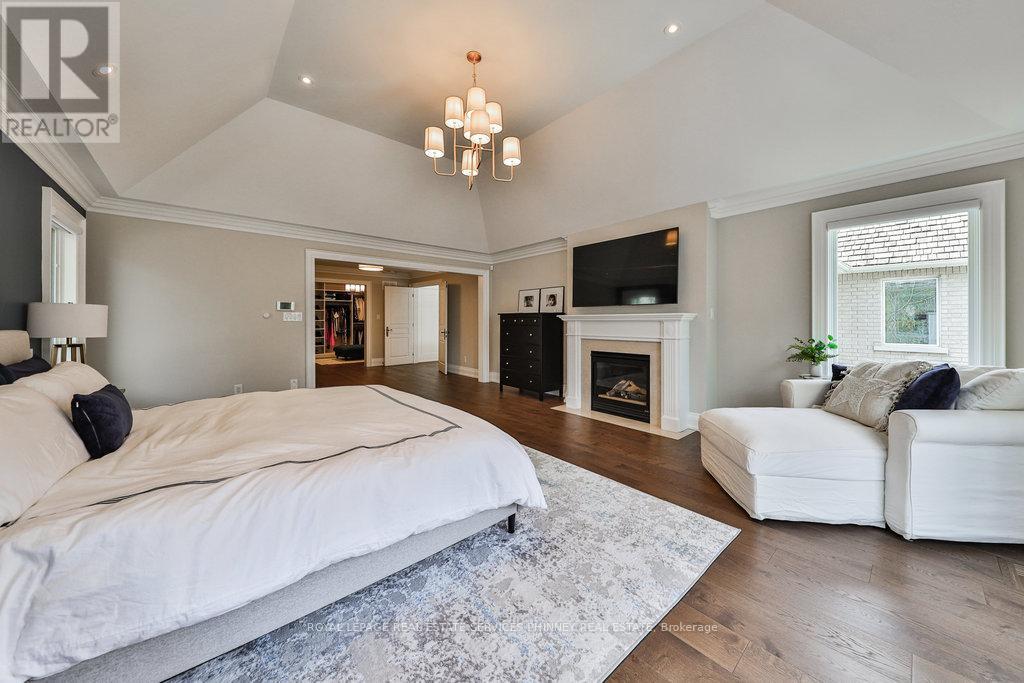 1257 Tecumseh Park Drive, Mississauga, Ontario  L5H 2W5 - Photo 18 - W12378514