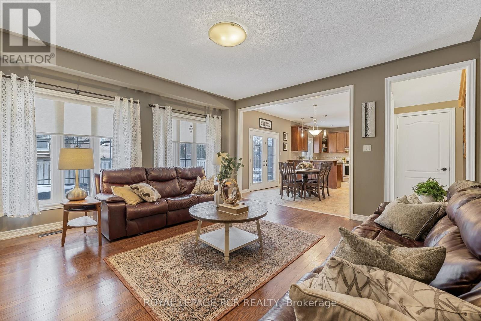2 Littlebrook Lane, Caledon, Ontario  L7C 3M4 - Photo 11 - W12378531