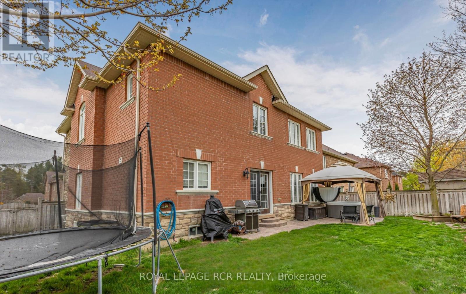 2 Littlebrook Lane, Caledon, Ontario  L7C 3M4 - Photo 32 - W12378531