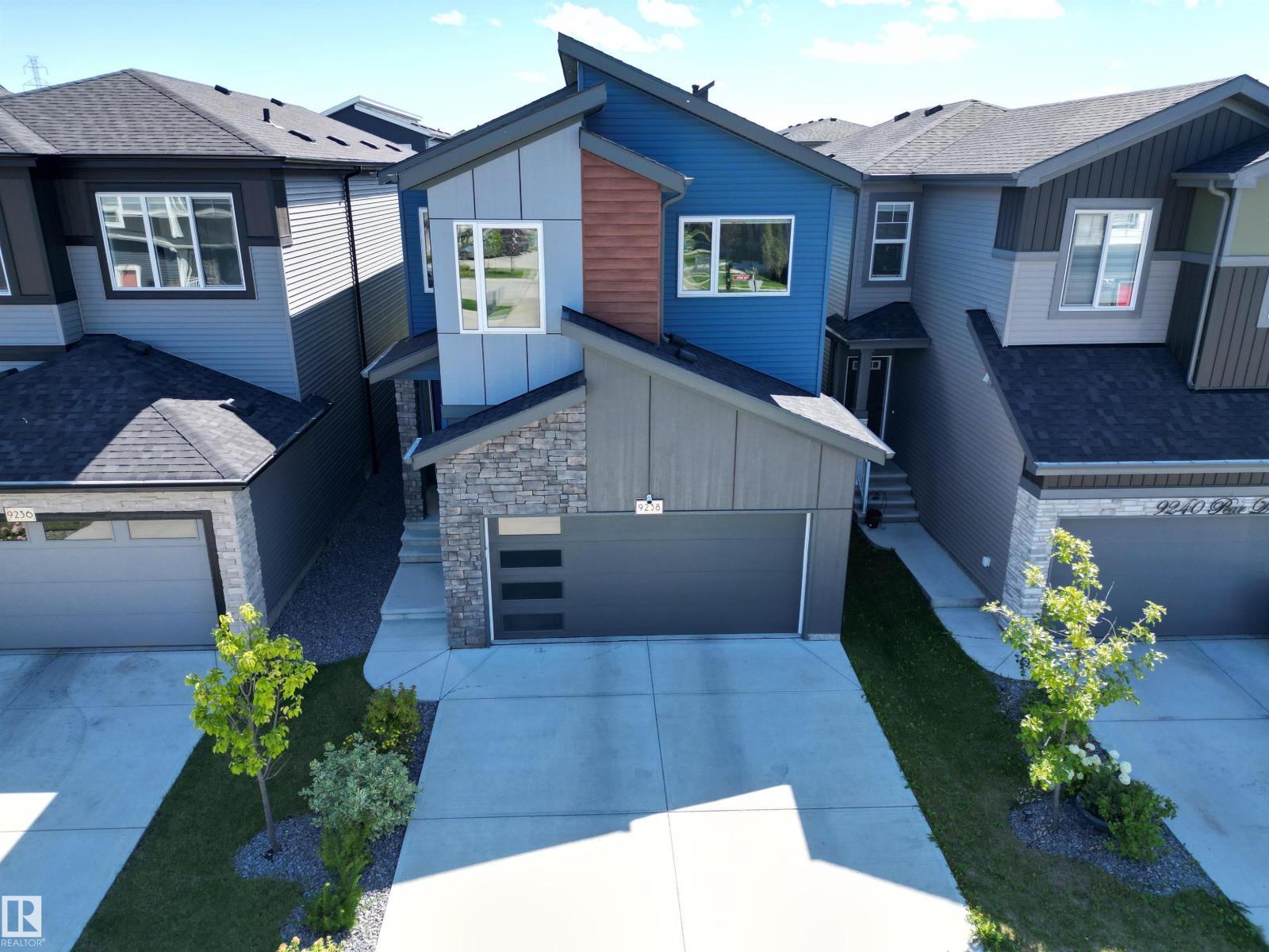 9238 Pear Dr Sw, Edmonton, Alberta  T6X 2X5 - Photo 1 - E4455874