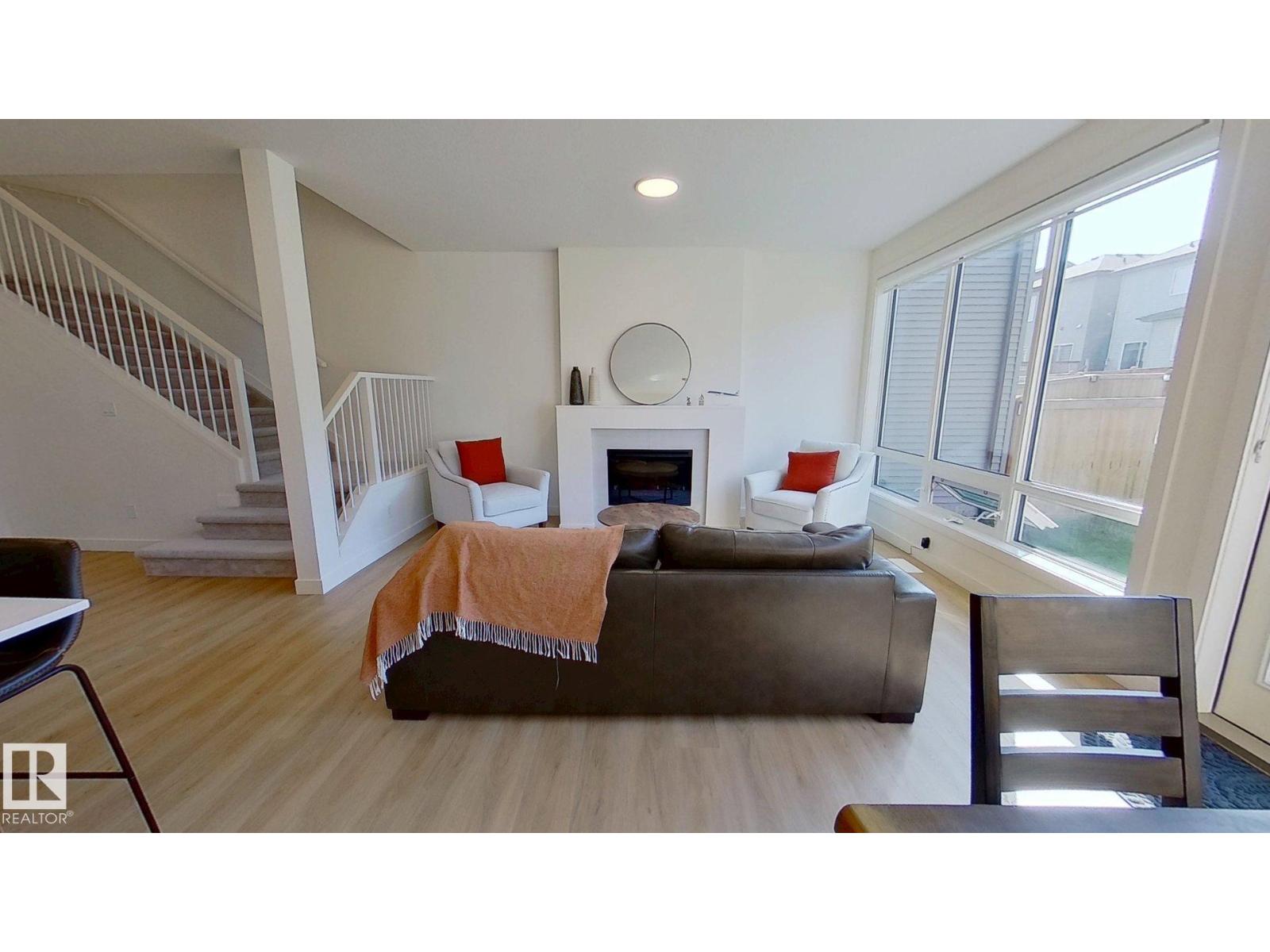 9238 Pear Dr Sw, Edmonton, Alberta  T6X 2X5 - Photo 9 - E4455874
