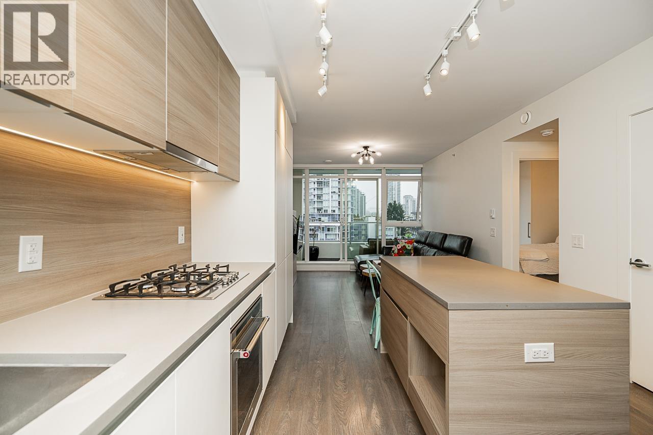 610 657 Whiting Way, Coquitlam, British Columbia  V3J 0J6 - Photo 3 - R3042834