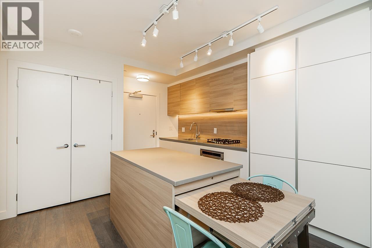 610 657 Whiting Way, Coquitlam, British Columbia  V3J 0J6 - Photo 5 - R3042834