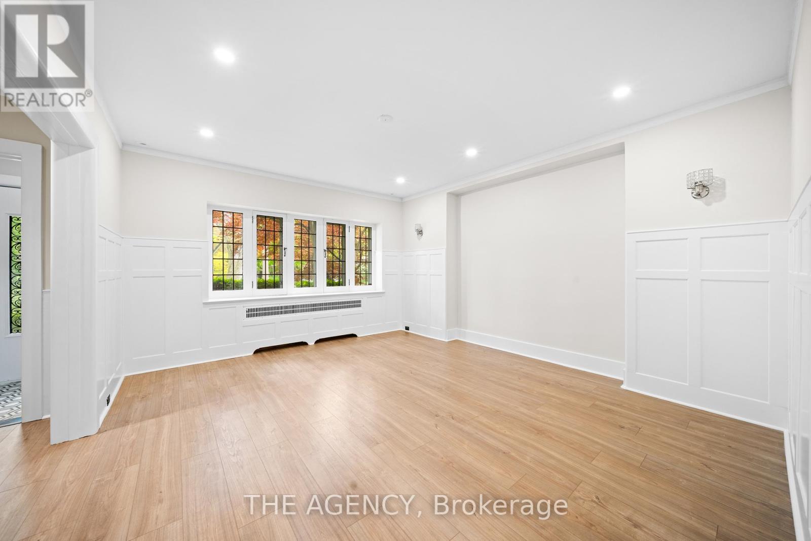 44 Elderwood Drive, Toronto, Ontario  M5P 1X1 - Photo 7 - C12378610