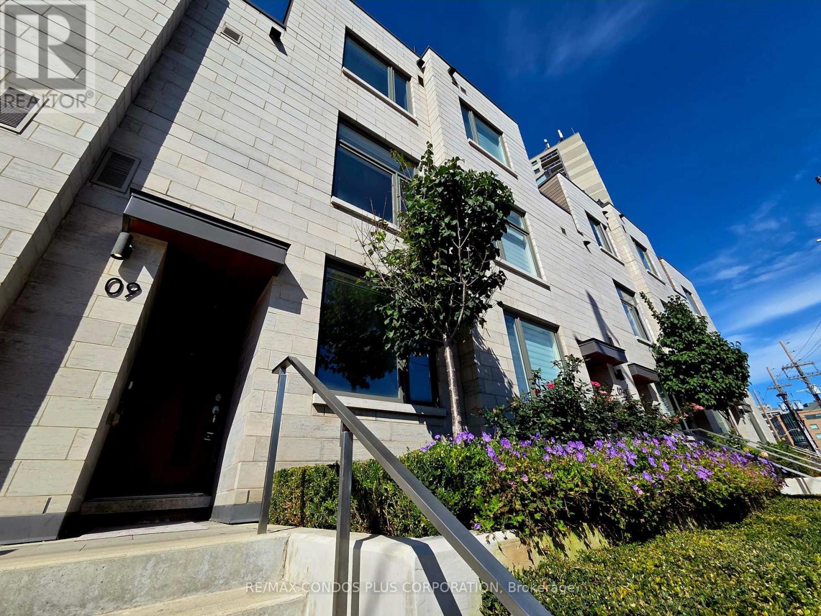 9 - 270 Davenport Road, Toronto, Ontario  M5R 0C1 - Photo 1 - C12378650