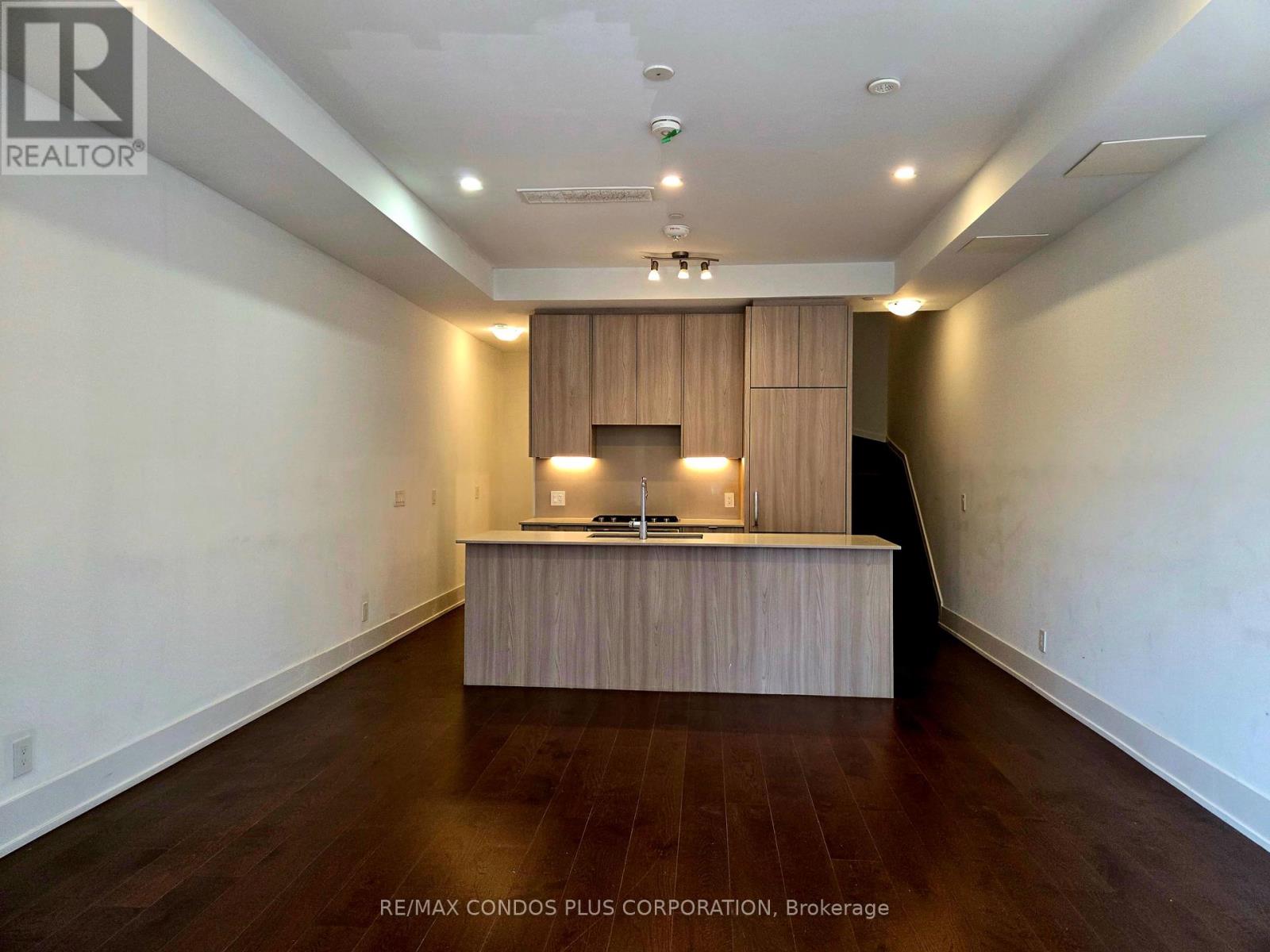 9 - 270 Davenport Road, Toronto, Ontario  M5R 0C1 - Photo 3 - C12378650