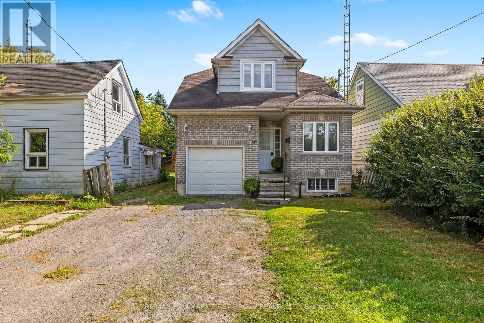 147 TRESANE STREET, Oshawa, Ontario