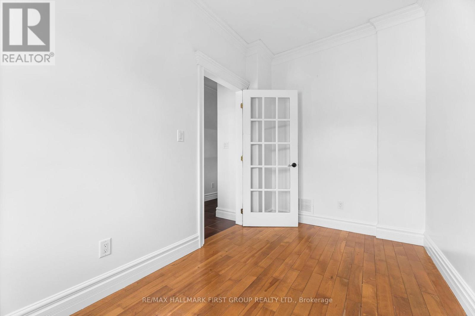 147 Tresane Street, Oshawa, Ontario  L1J 1T7 - Photo 4 - E12378559