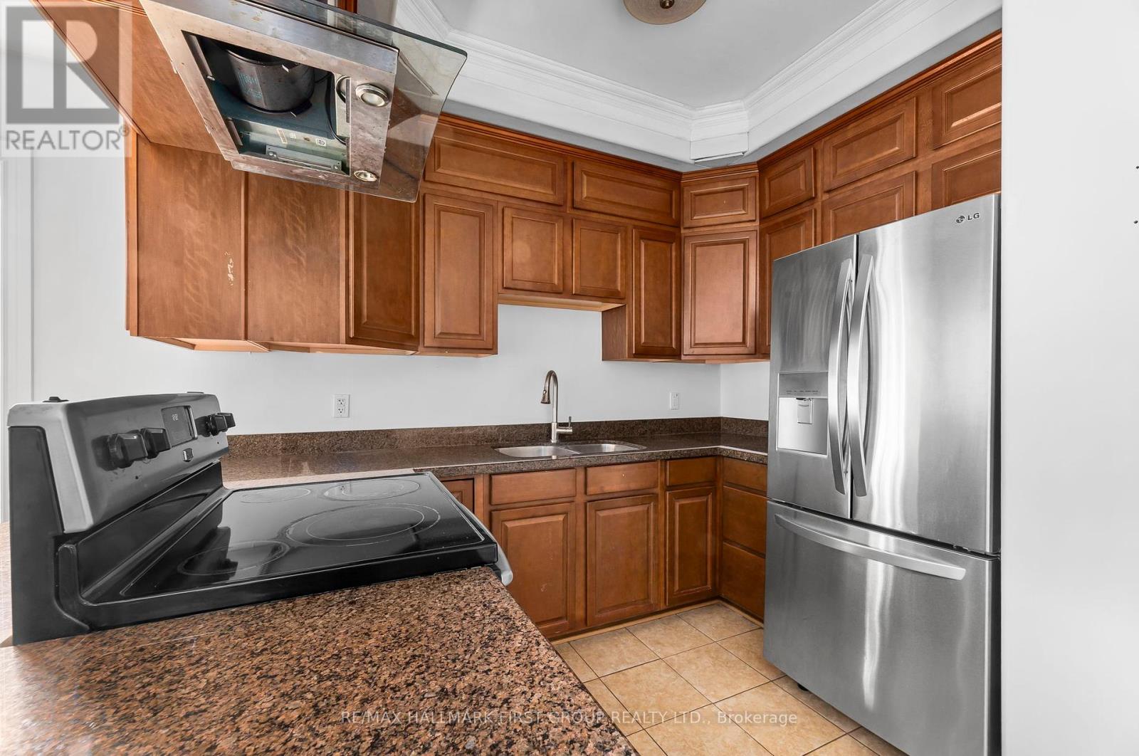 147 Tresane Street, Oshawa, Ontario  L1J 1T7 - Photo 6 - E12378559